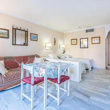 Amazing In Apartment Fuengirola